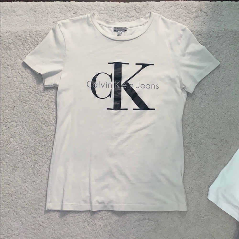 Calvin Klein T-shirt